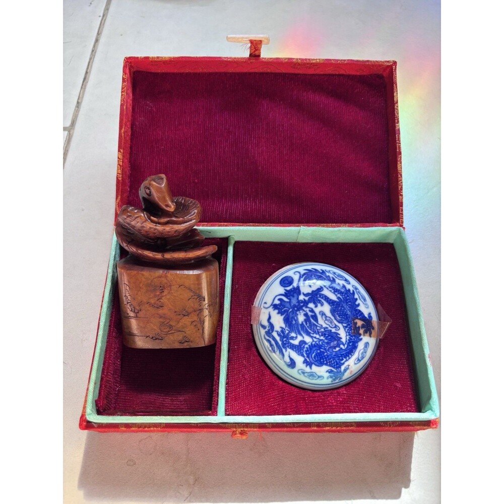 Vintage Chinese Hand-Carved Stone Zodiac Seal Stamp Year of the Snake 蛇 Fine Art